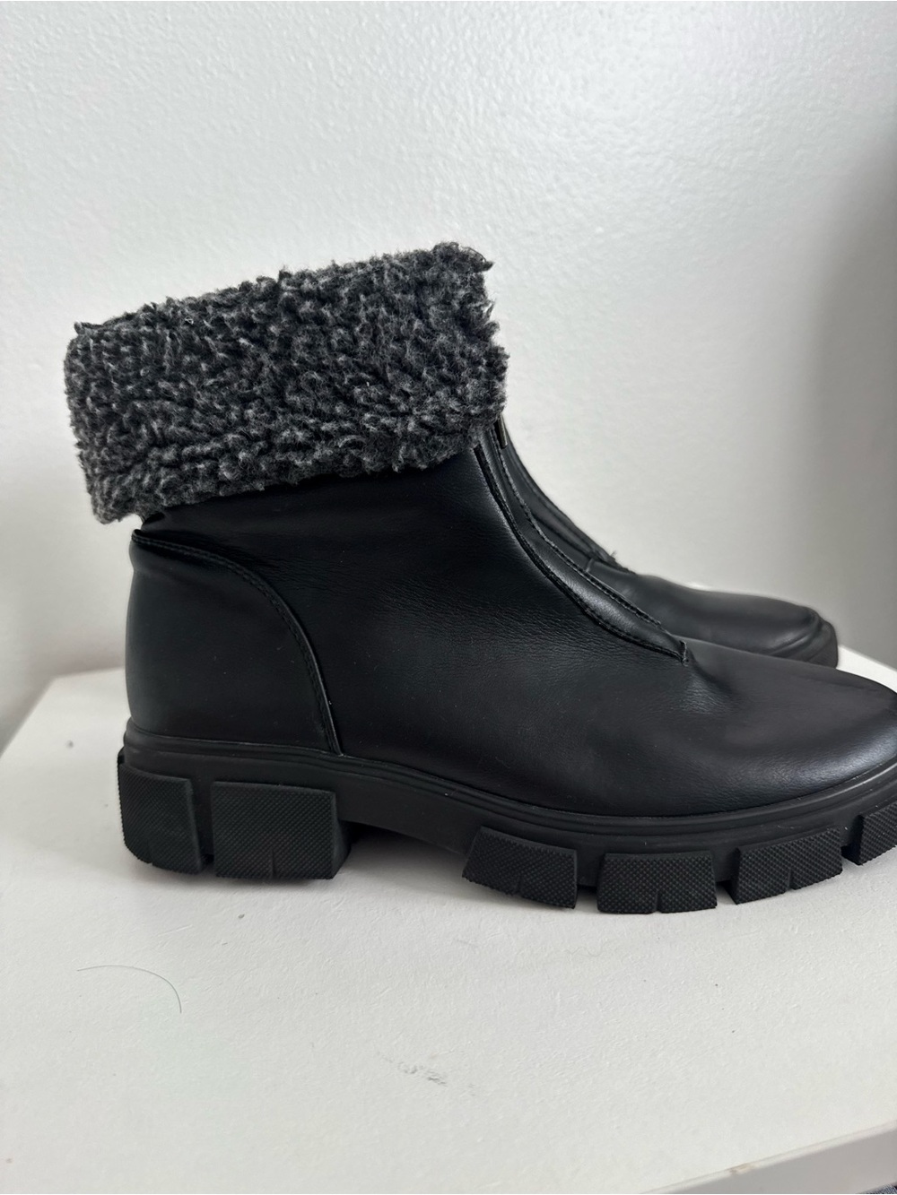 Blondo Black Ankle Boots with Gray Faux-Shearling Cuff